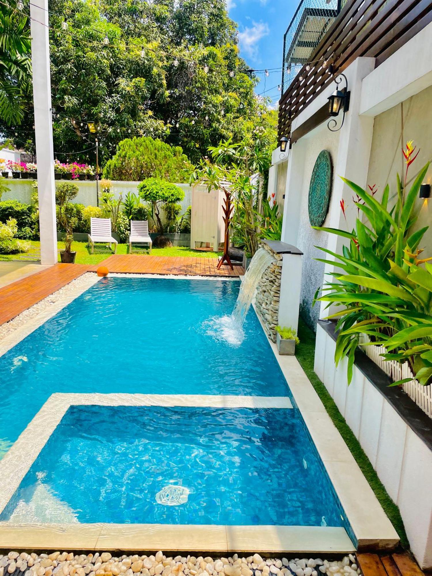 8 Plus Luxury Apartments Negombo Esterno foto